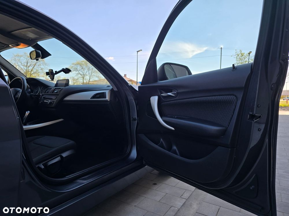 BMW Seria 1 118d - 22