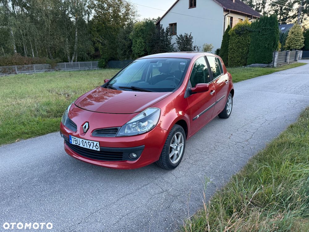 Renault Clio - 10