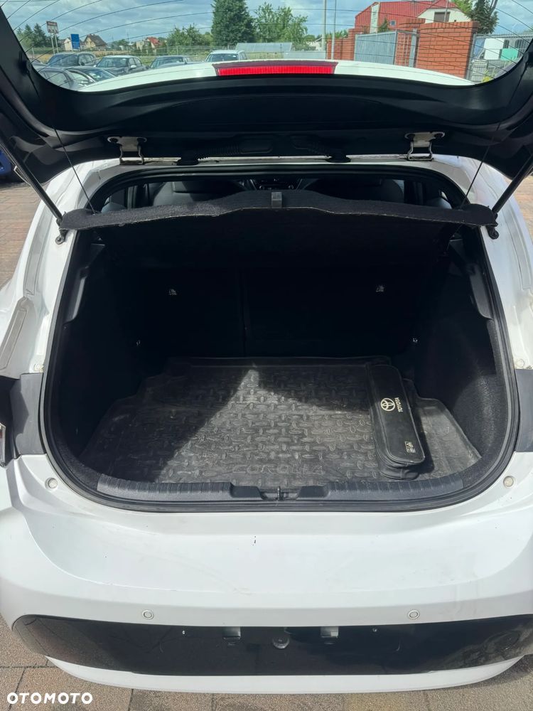Toyota Corolla 1.8 Business Edition - 16