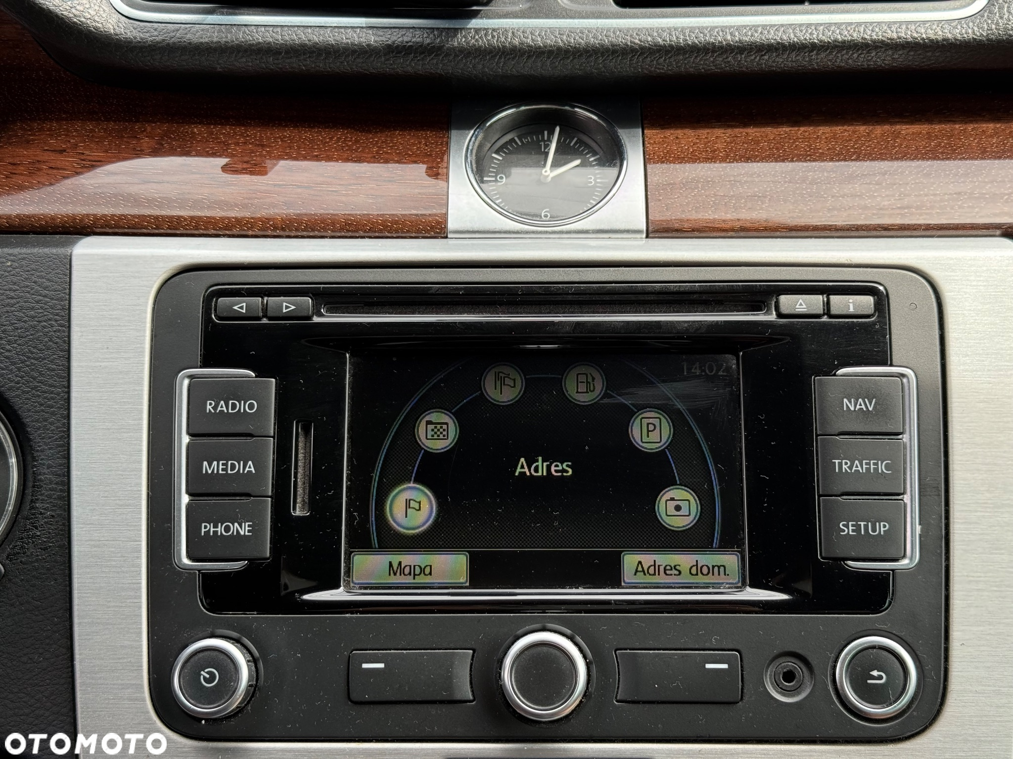 Volkswagen Passat 2.0 TDI Highline R-Style - 20