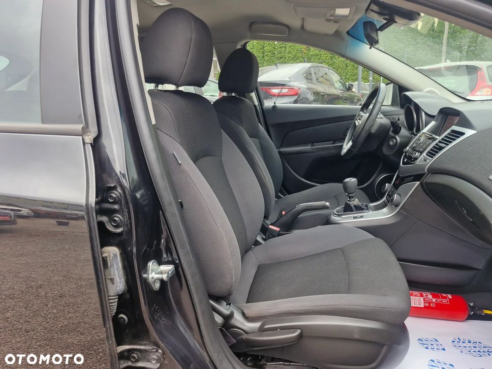 Chevrolet Cruze 1.6 LT+ - 17