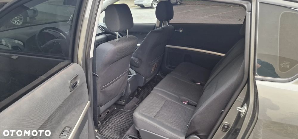 Toyota Corolla Verso 1.8 Prestige 7os - 22