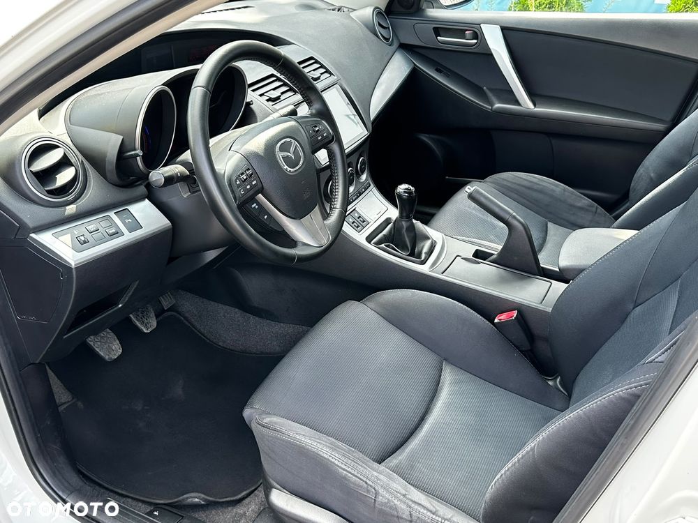 Mazda 3 - 9