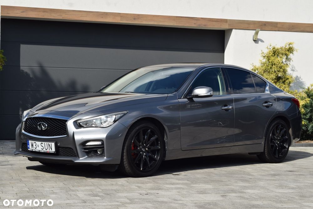 Infiniti Q50 2.0t Sport Sound Studio by Bose - 39