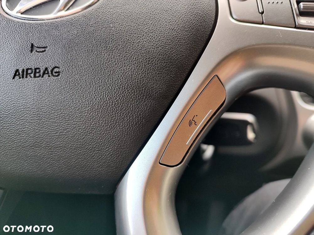 Hyundai ix35 2.0 4WD Style - 19