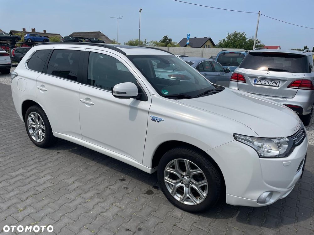 Mitsubishi Outlander 2.0 4WD Top - 7