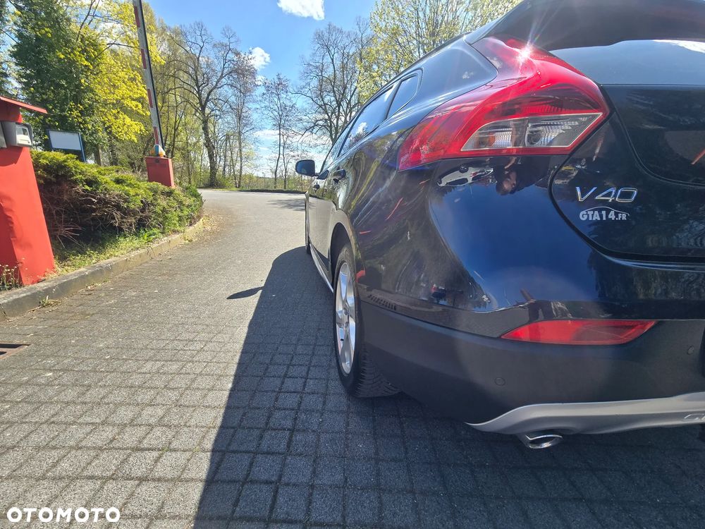 Volvo V40 D4 Geartronic Summum - 25