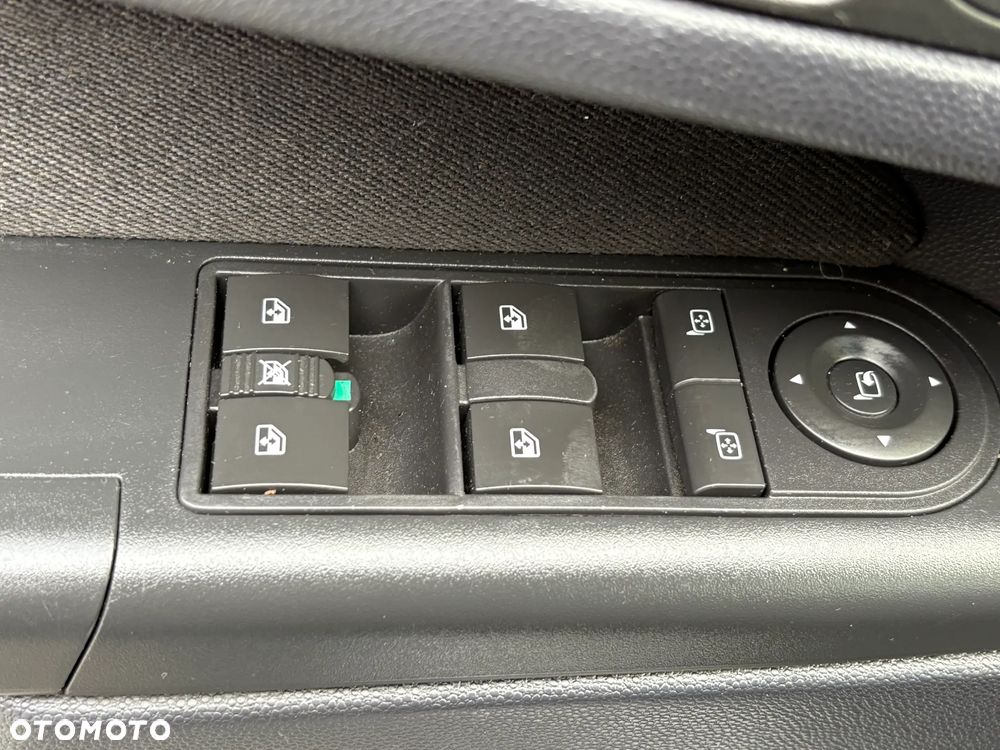 Opel Zafira 1.8 Sport - 15