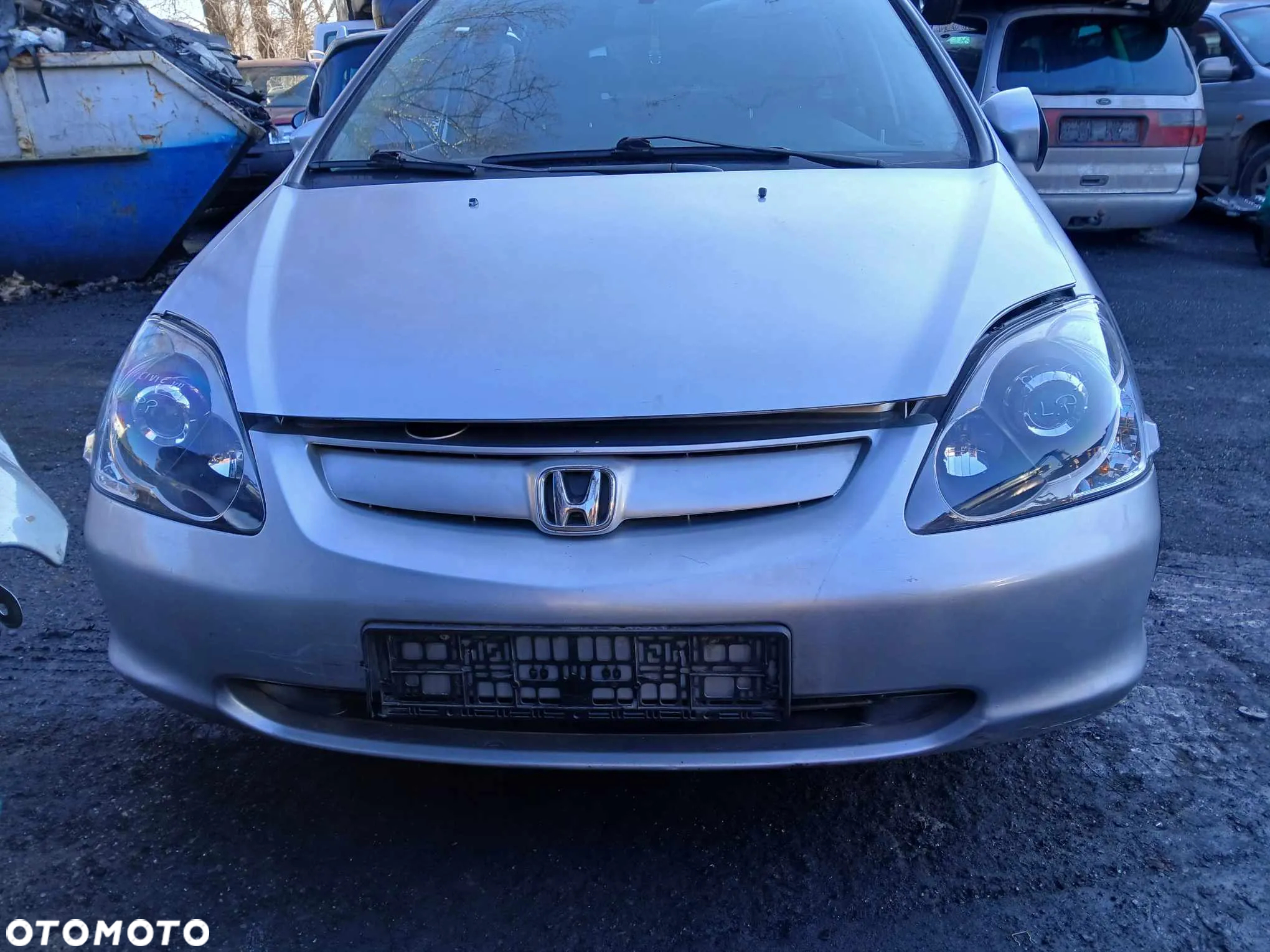 Honda Civic VII 5D Zderzak przedni - 2