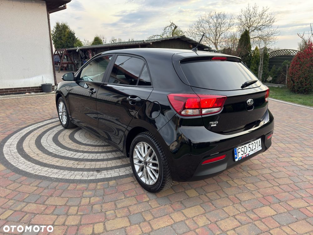 Kia Rio 1.2 ISG Dream Team Edition - 13