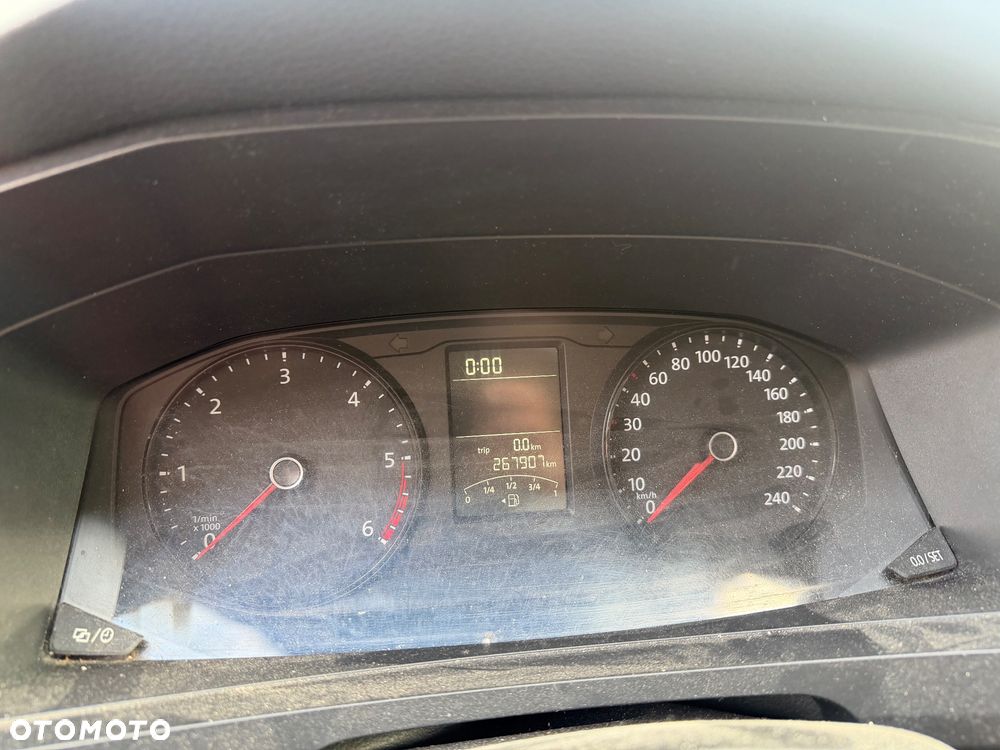 Volkswagen Transporter - 14
