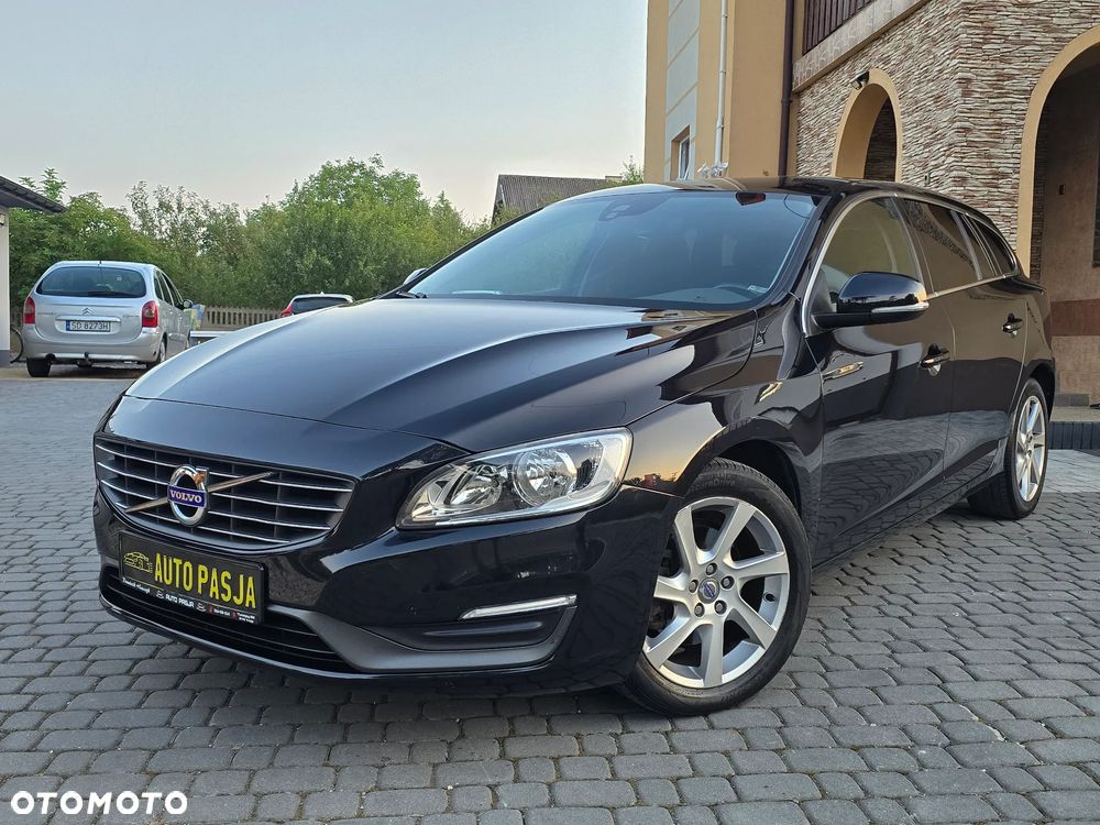 Volvo V60 D4 Momentum - 2