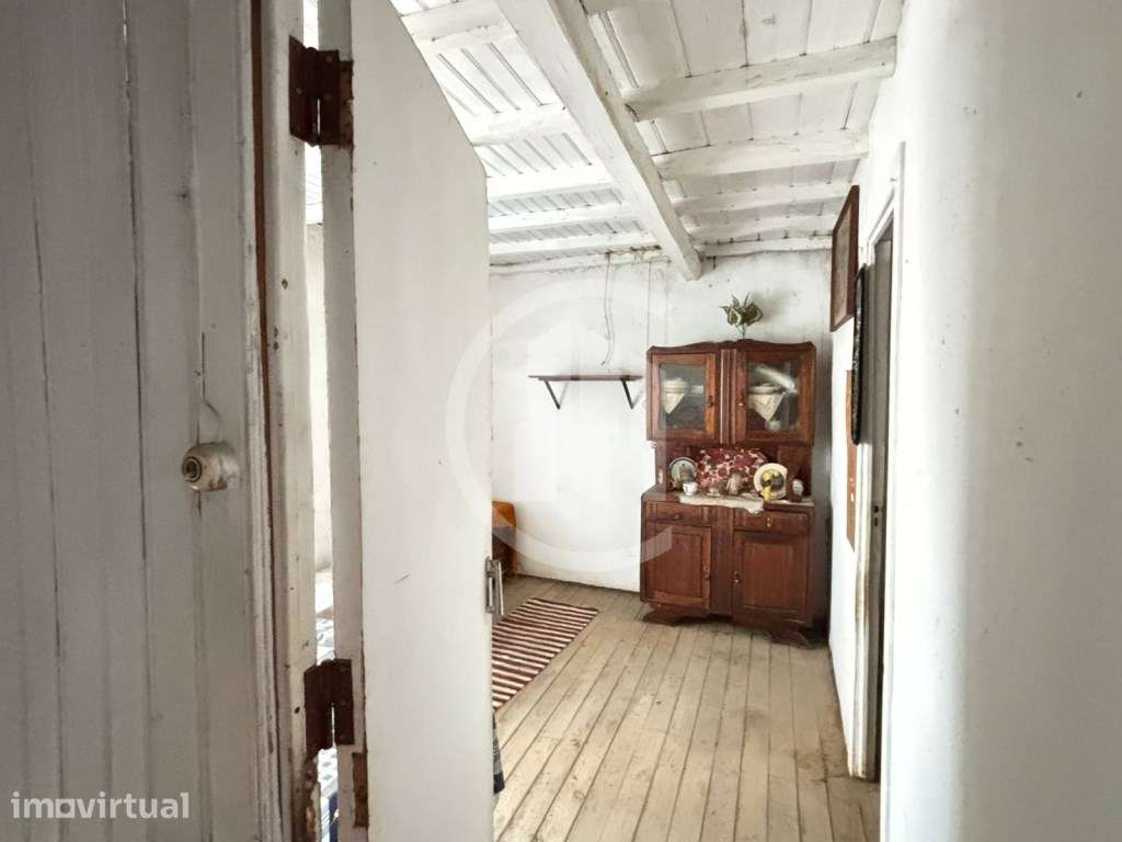 Casa em Peraboa para investimento ou reabilitação - Grande imagem: 5/10