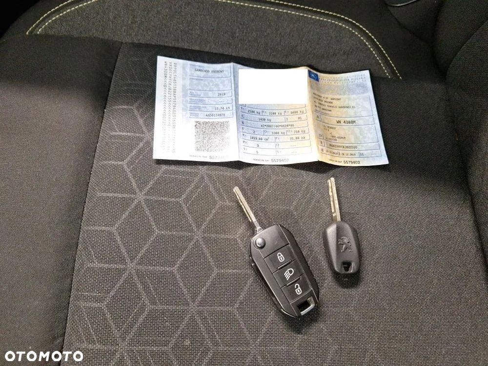 Peugeot Rifter - 13