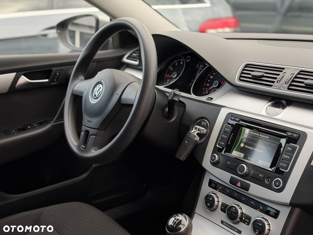 Volkswagen Passat 1.4 TSI BMT Comfortline - 26