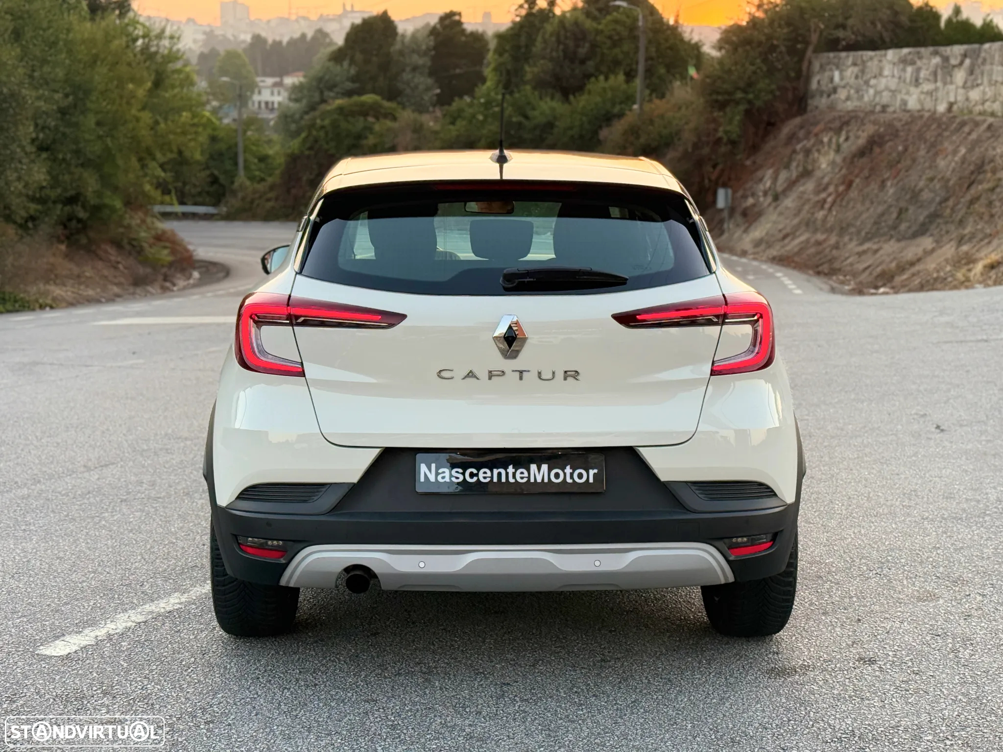 Renault Captur TCe 100 INTENS - 15