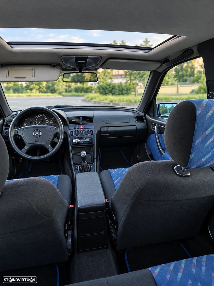 Mercedes-Benz C 220 - 6