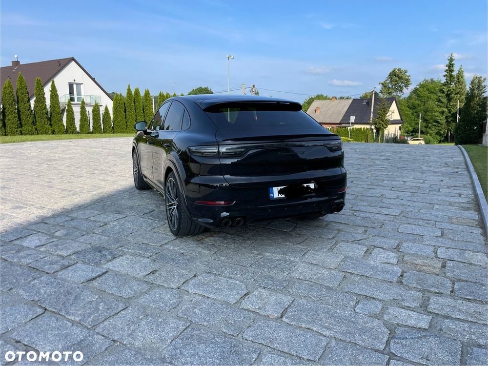 Porsche Cayenne Coupe GTS - 6