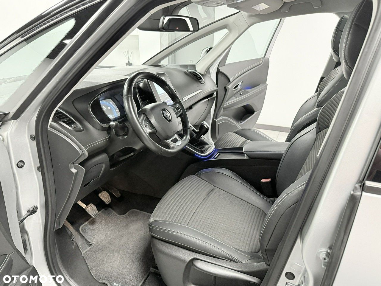 Renault Scenic ENERGY dCi 130 INTENS - 40
