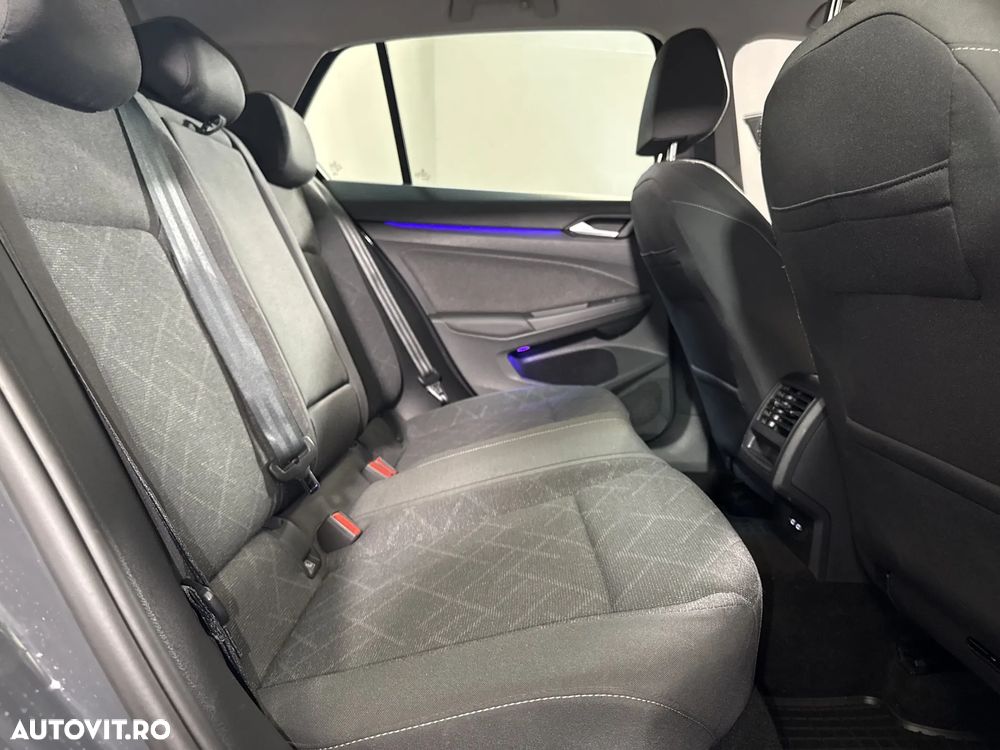 Volkswagen Golf - 13