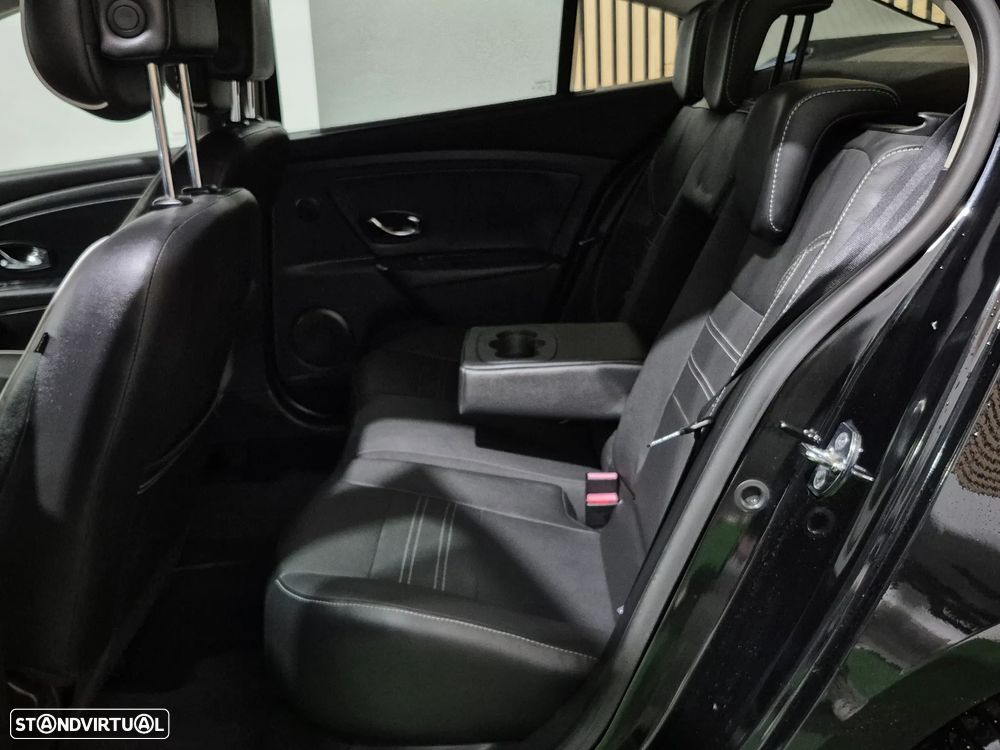 Renault Fluence 1.5 dCi Exclusive - 28