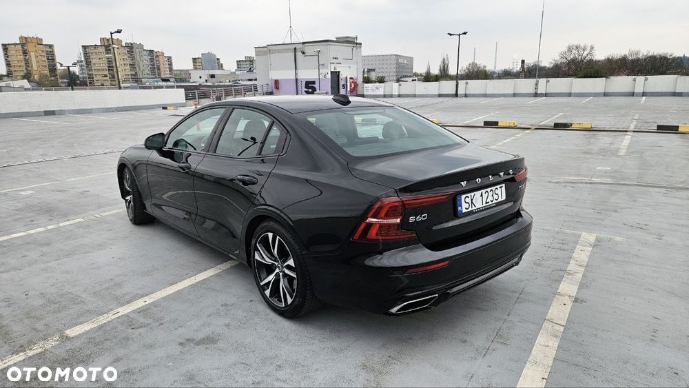 Volvo S60 T5 AWD R-Design - 16