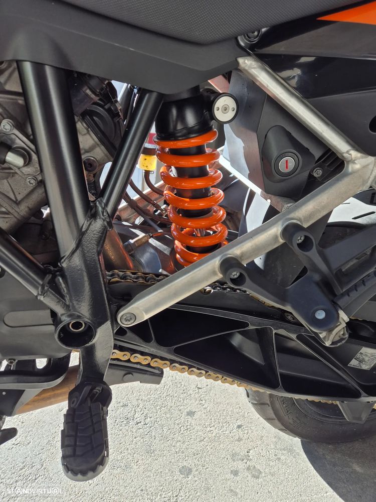 KTM 1050 Adventure - 15