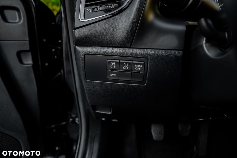 Mazda 3 SKYACTIV-G 120 Urban Limited - 28