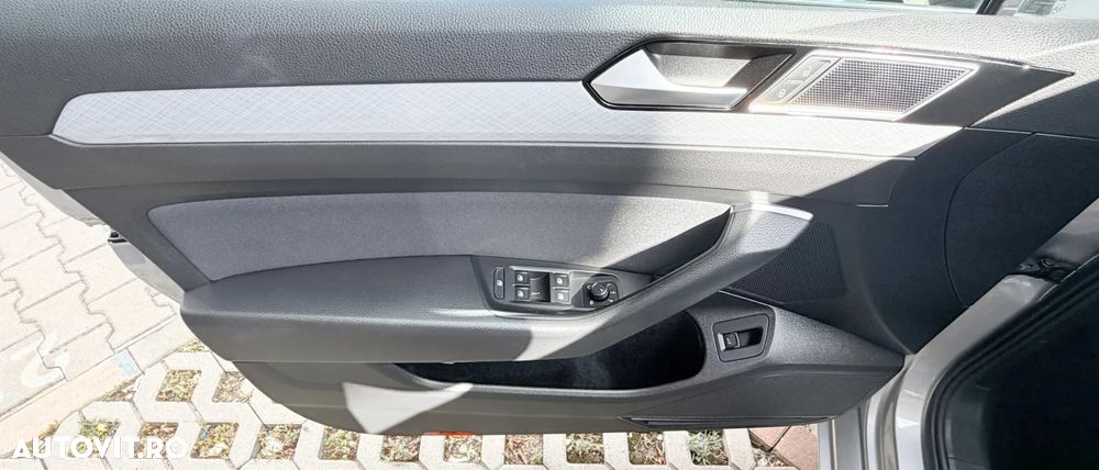 Volkswagen Passat 2.0 TDI DSG Comfortline - 13