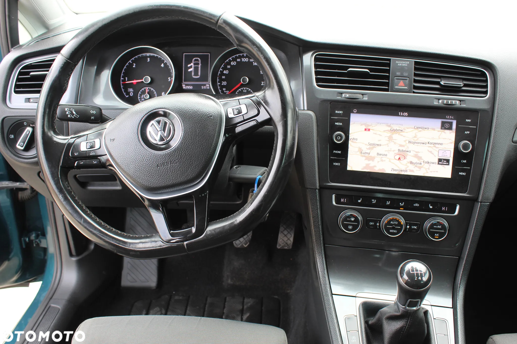 Volkswagen Golf - 12