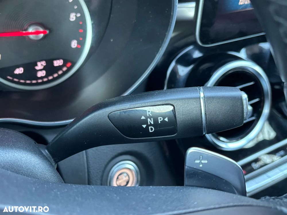 Mercedes-Benz C 180 d T 9G-TRONIC AMG Line - 15