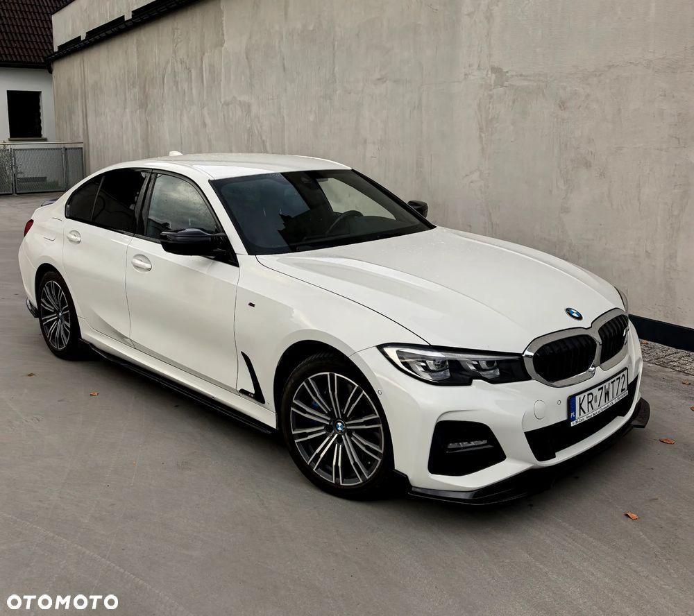 BMW Seria 3 330e M Sport sport - 18