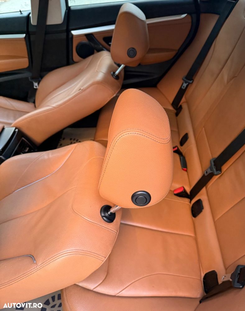 BMW Seria 3 320d GT xDrive AT - 31