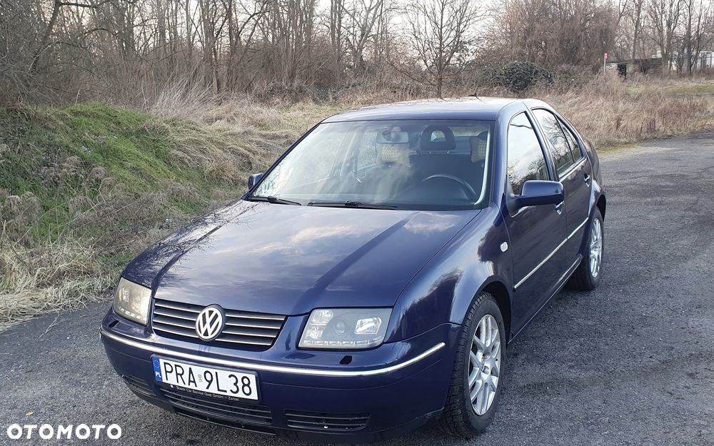 Volkswagen Bora - 2