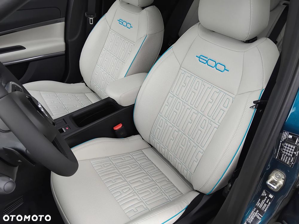 Fiat 600 1.2 Turbo La Prima eDCT - 20