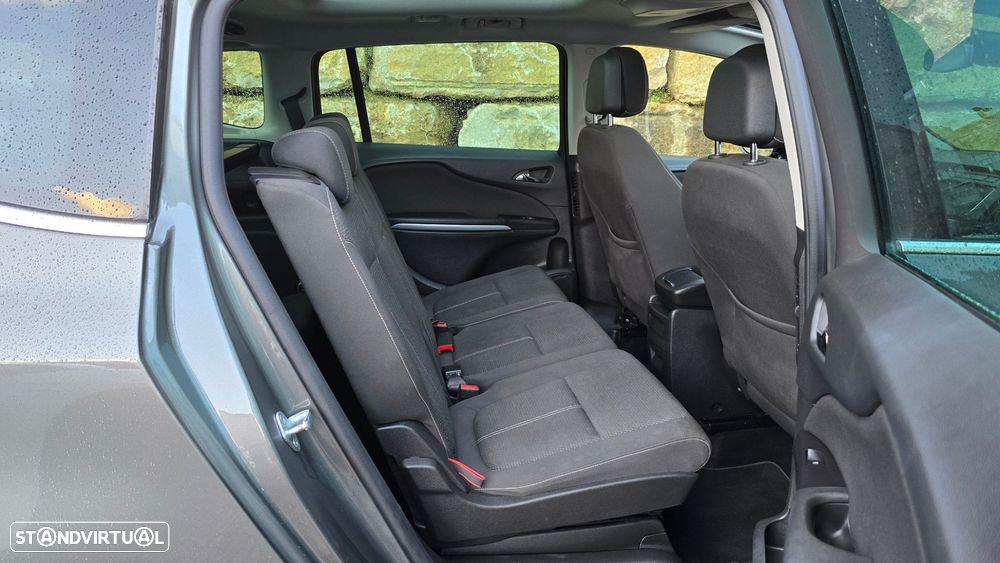 Opel Zafira - 40