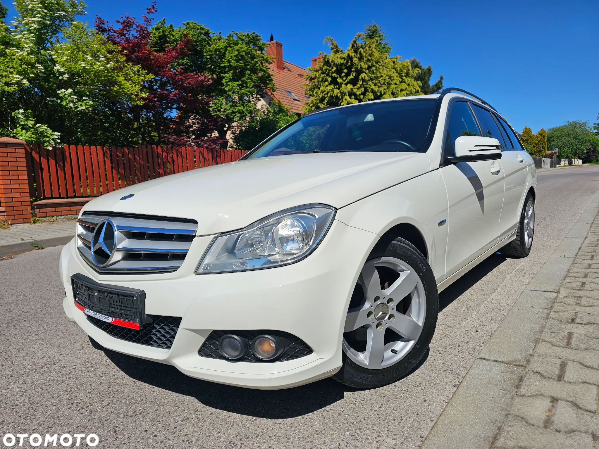 Mercedes-Benz Klasa C 180 T CDI DPF (BlueEFFICIENCY) - 2