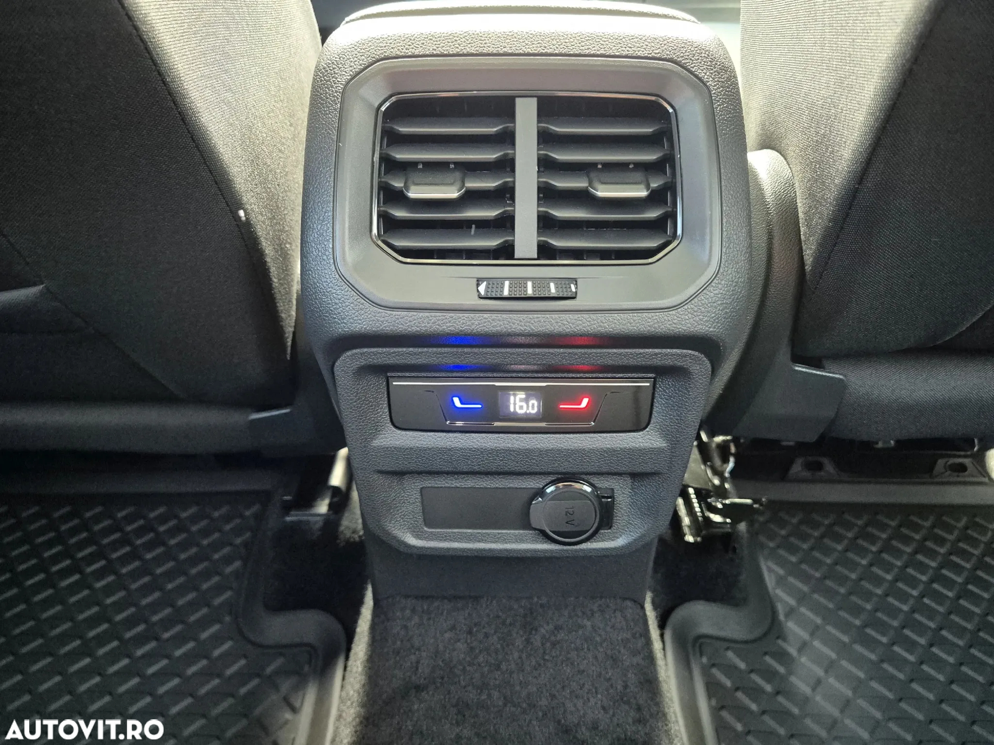 Volkswagen Tiguan Allspace 2.0 TDI 4Mot DSG Elegance - 13
