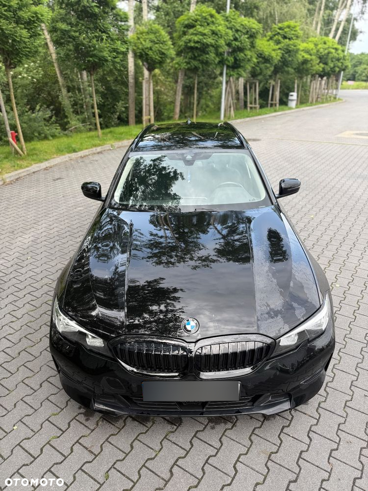 BMW Seria 3 318i - 14