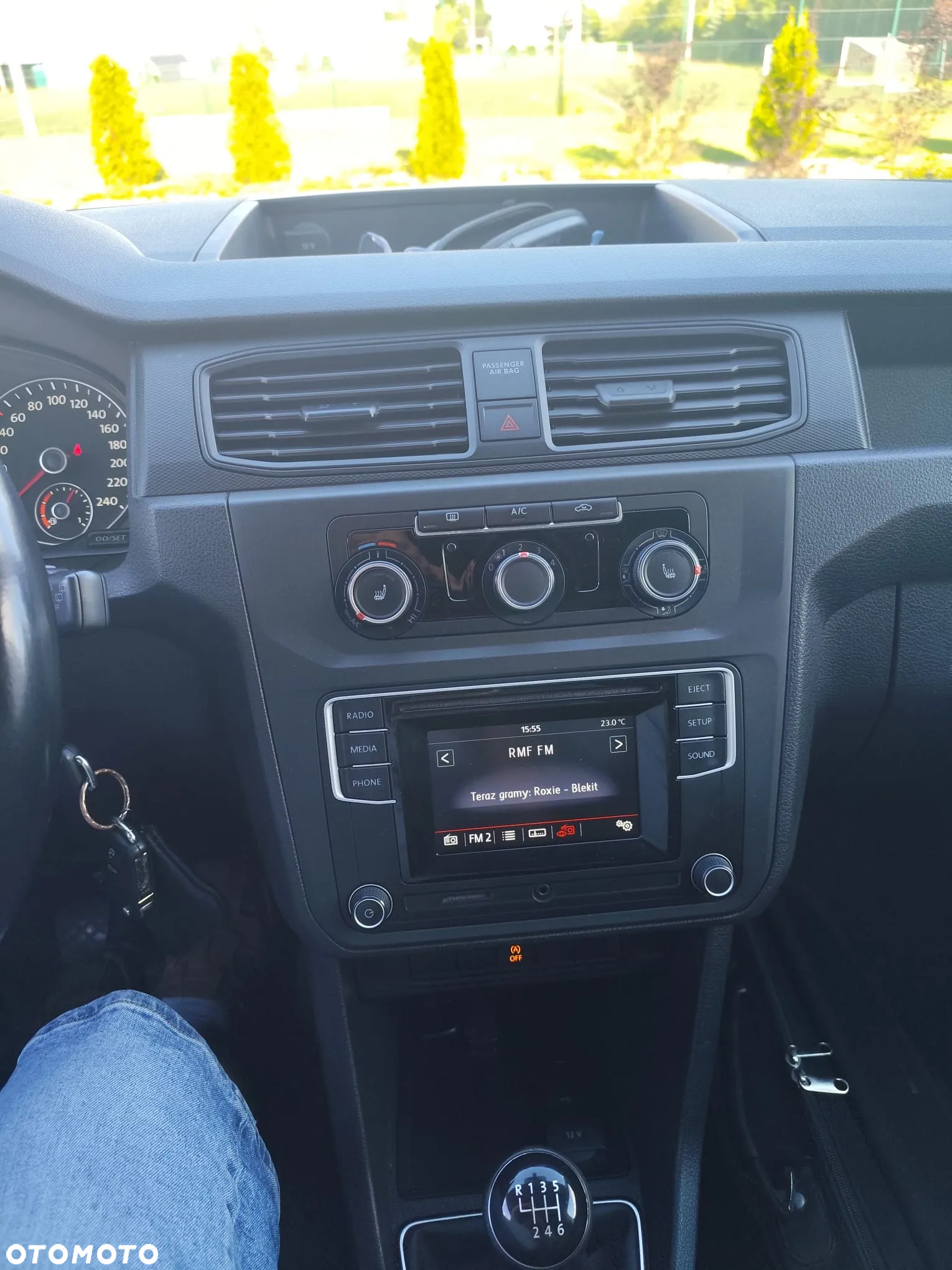 Volkswagen Caddy - 11