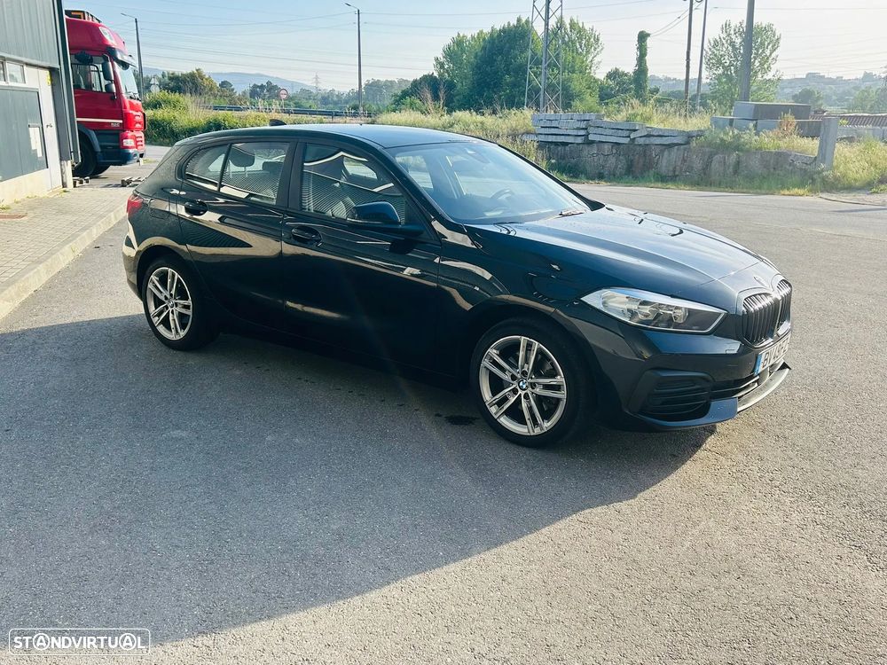 BMW 116 d EfficientDynamics — fotografia 4