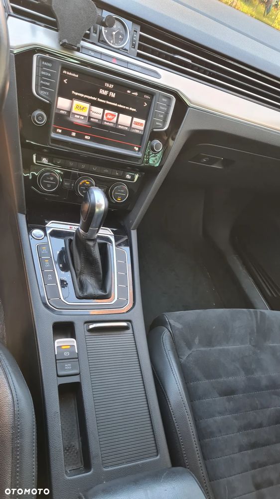 Volkswagen Passat - 10