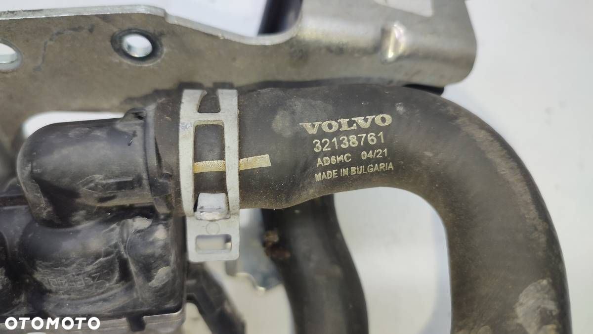 POMPKA POMPA OBIEGU WODY PŁYNU WĄŻ  VOLVO XC60 II XC90 S90 V90 V60 31657307 - 2