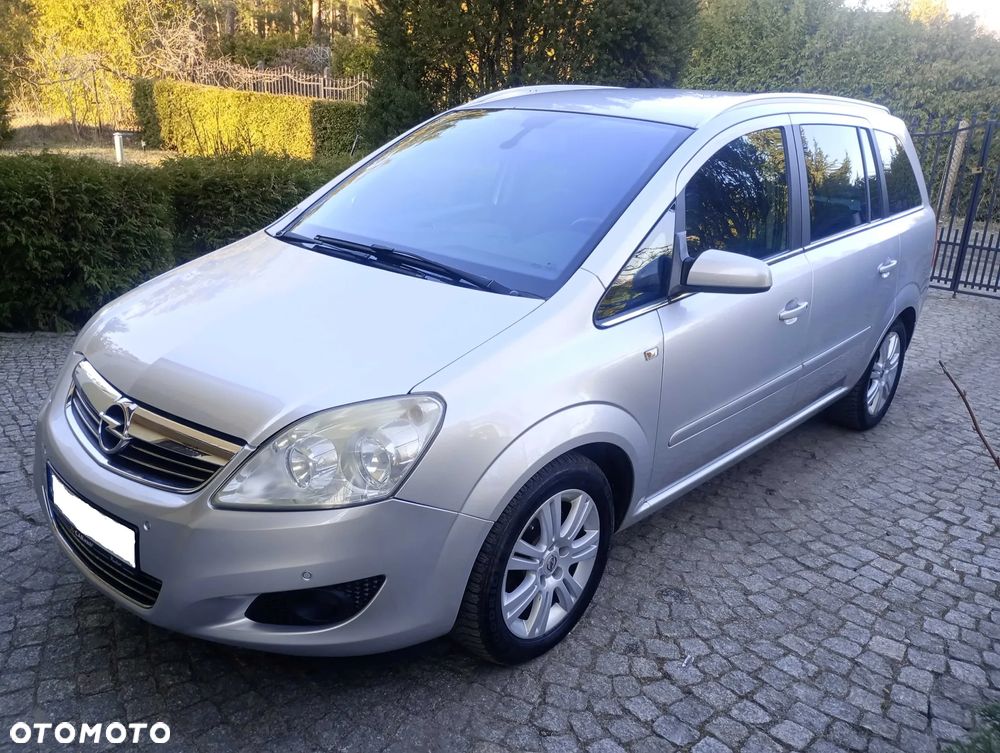 Opel Zafira 2.2 Navi - 10