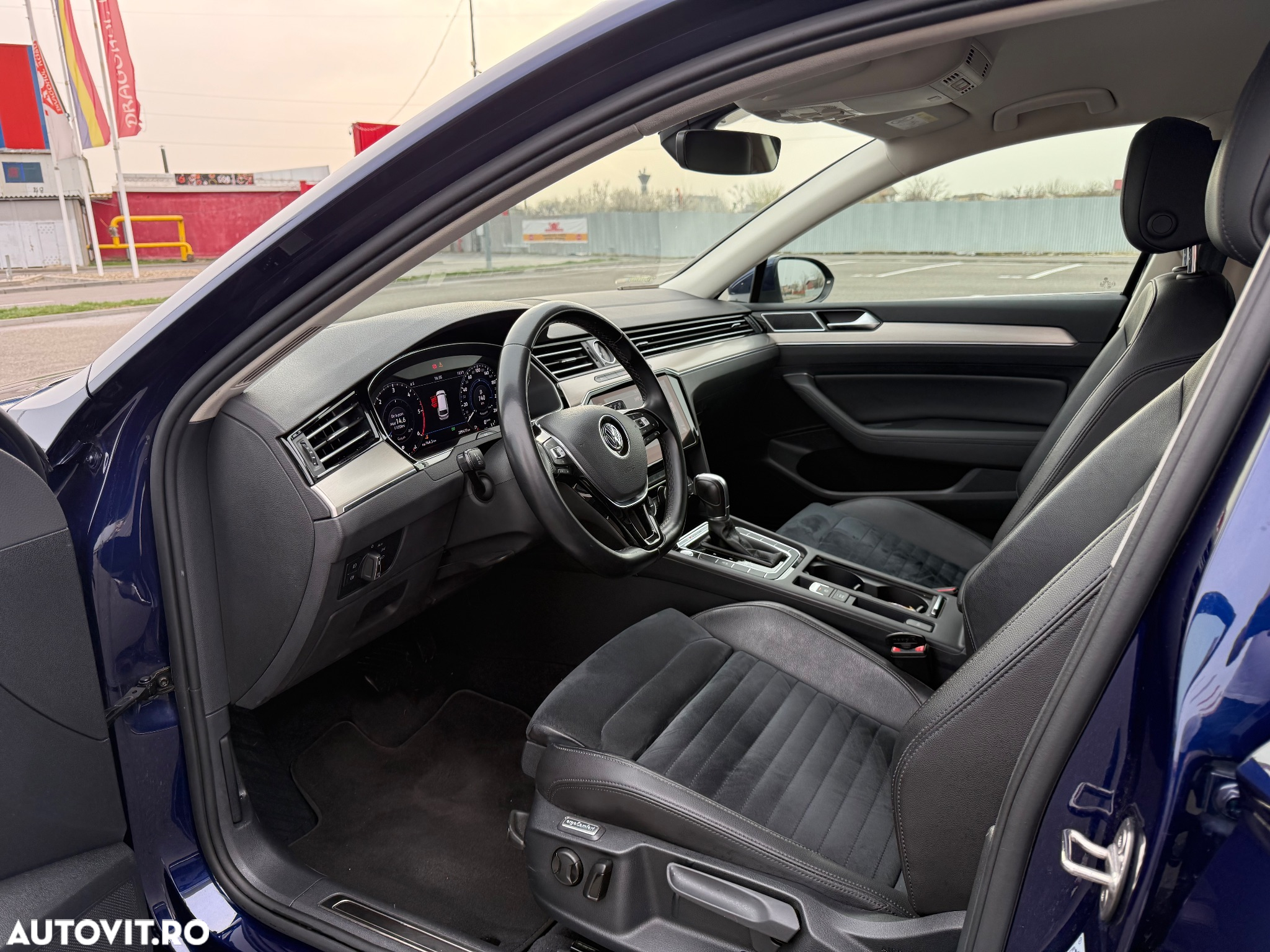 Volkswagen Passat 2.0 TDI DSG 4Motion Highline - 27