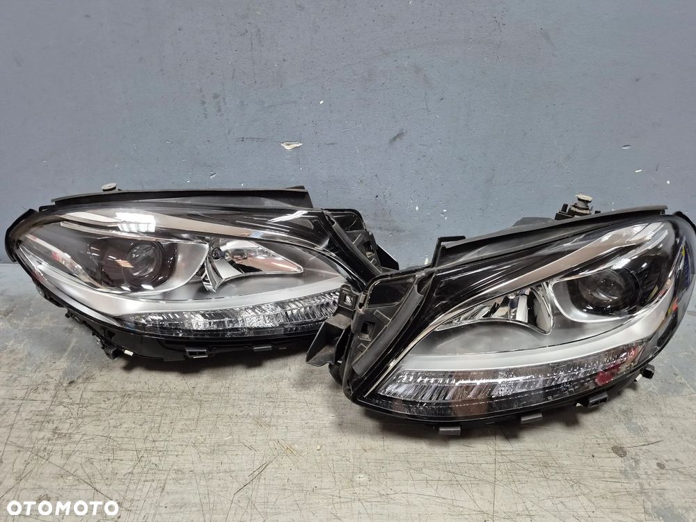Lampy Przód Komplet Mercedes GLE W166 Zamiennik - 1