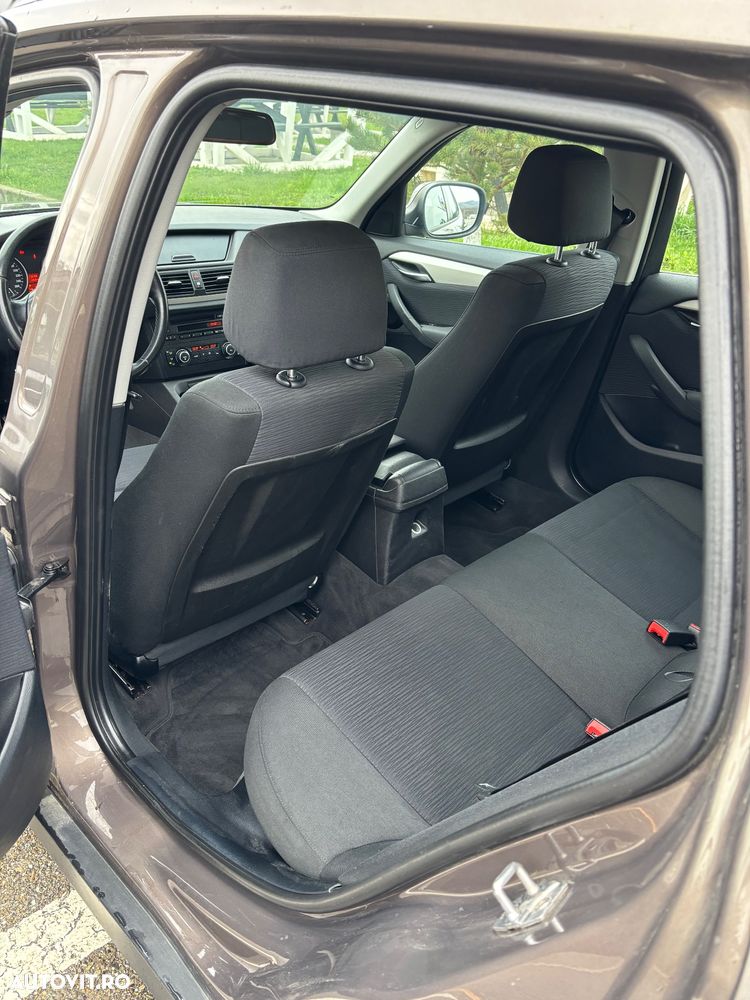 BMW X1 sDrive18d - 9