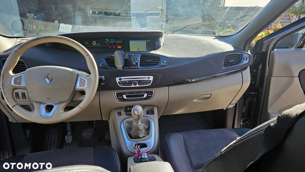 Renault Scenic - 10