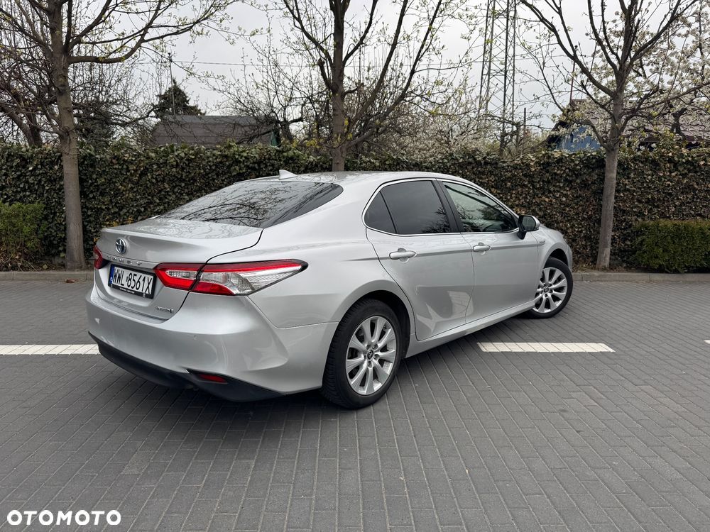 Toyota Camry 2.5 Hybrid Executive CVT - 3