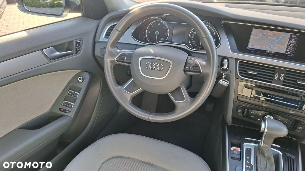 Audi A4 Avant - 11